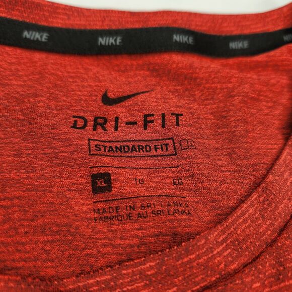 Nike Dry Fit Red T-Shirt Short Sleeve XL - Picture 4 of 4